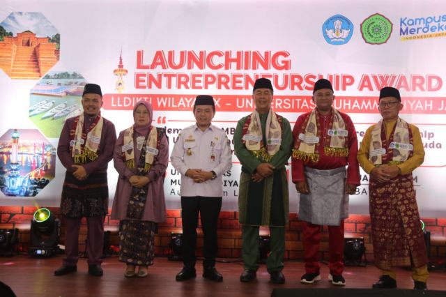 Gubernur Jambi Al Haris Apresiasi Entrepreneurship Award LLDIKTI Universitas Muhammadiyah Jambi